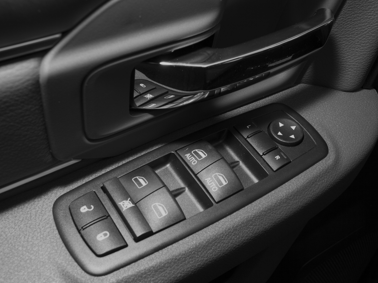 2015 RAM 1500 SLT