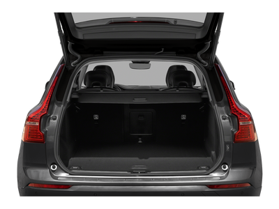2023 Volvo XC60 B5 Ultimate Dark Theme