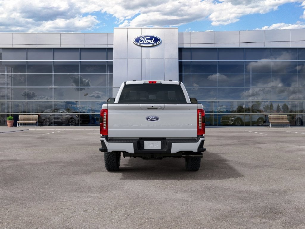 2027 Ford F-350SD F-350® XLT