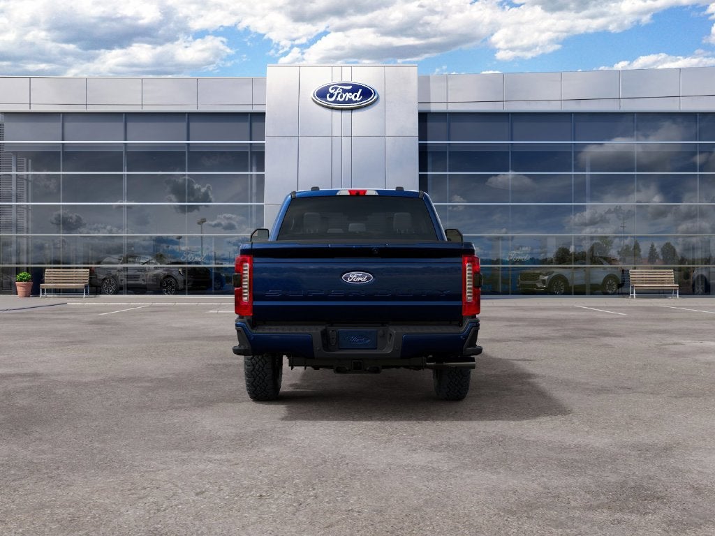 2027 Ford F-350SD F-350® XLT