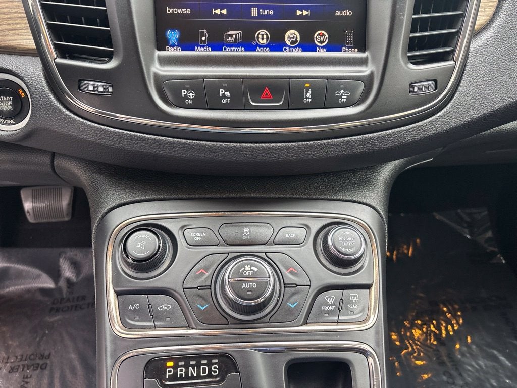 2015 Chrysler 200 C