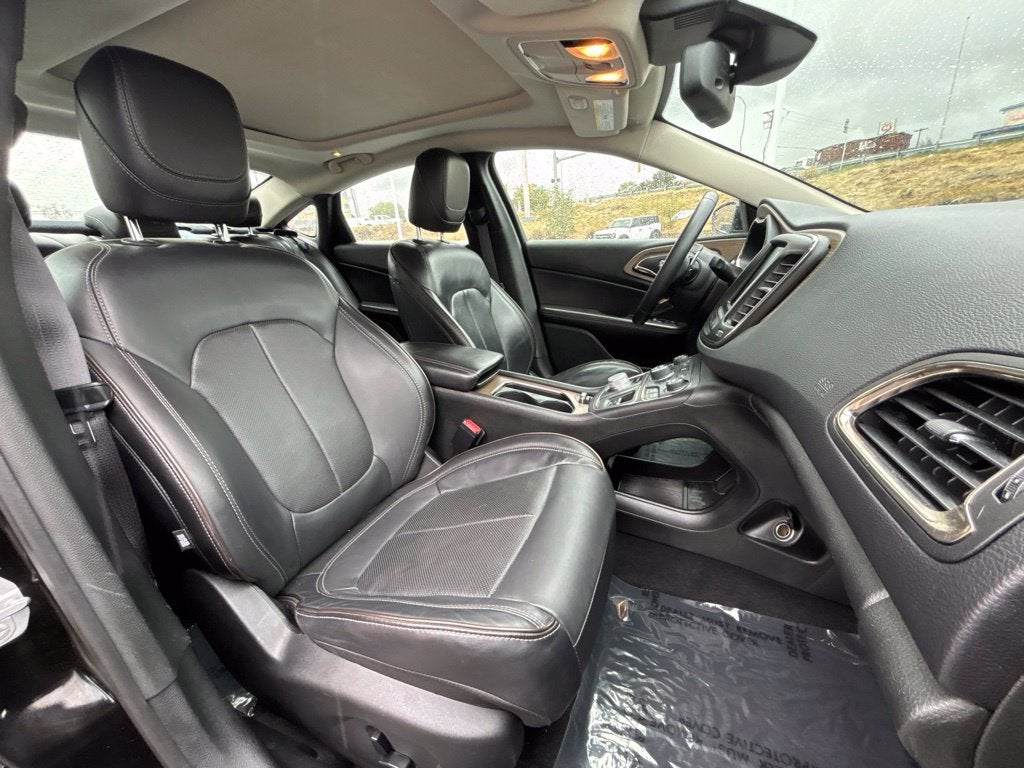 2015 Chrysler 200 C