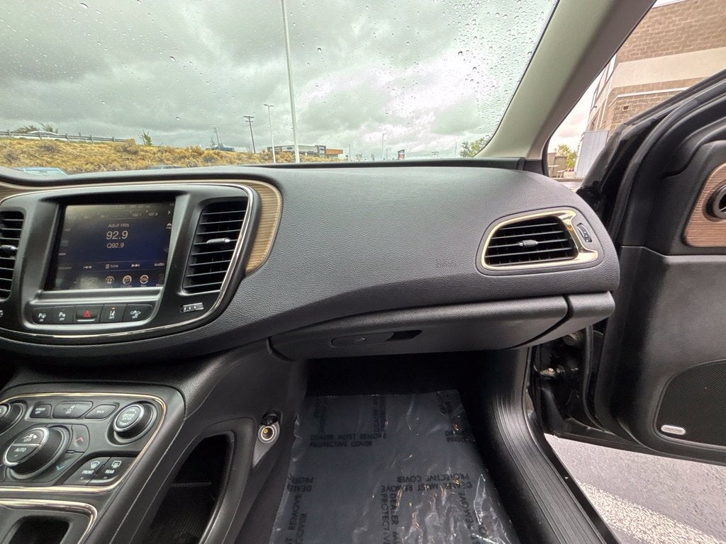 2015 Chrysler 200 C