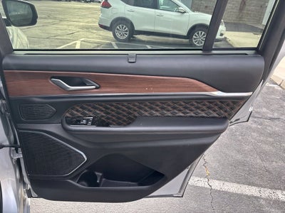 2023 Jeep Grand Cherokee L Summit