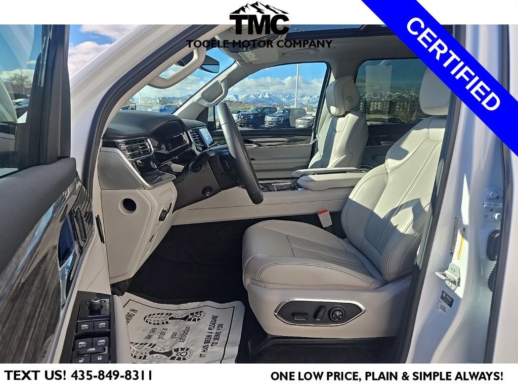 2022 Jeep Wagoneer Series III + 3 Panel Moonroof + Heated Front & Rear Seats