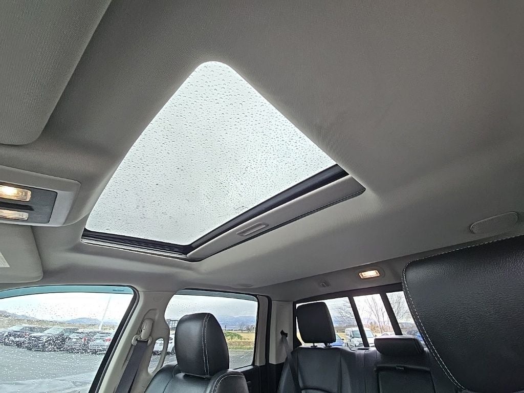 2015 RAM 1500 Sport + Moonroof + Heated Front & Rear Seats & Steering