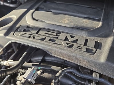 2019 RAM 1500 Laramie + Lvl2 Equipment Group + Moonroof