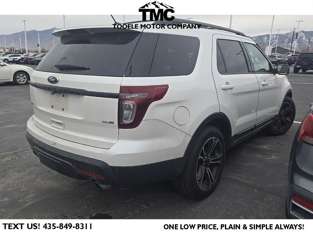 2015 Ford Explorer Sport + Heated Leather Seats
