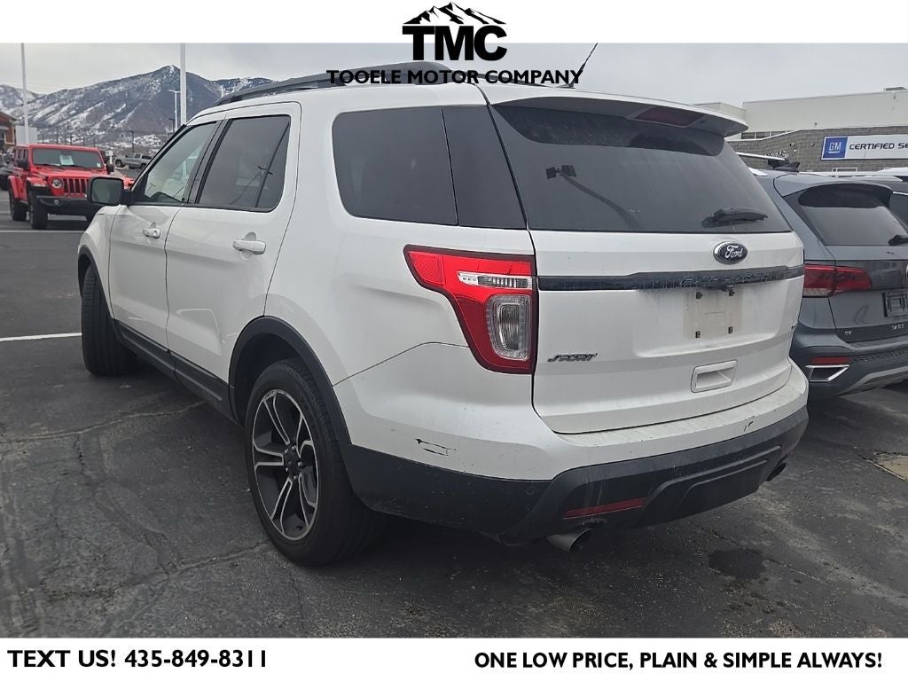 2015 Ford Explorer Sport + Heated Leather Seats