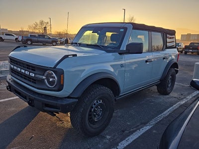 2021 Ford Bronco Black Diamond + Towing Capability Group