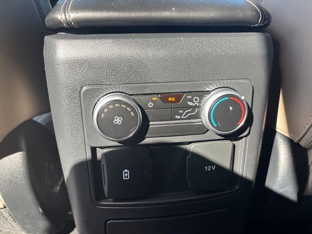 2023 Ford Explorer XLT 202A