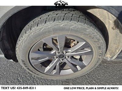 2021 Ford Explorer XLT Sport Appearance + Class III Tow PKG