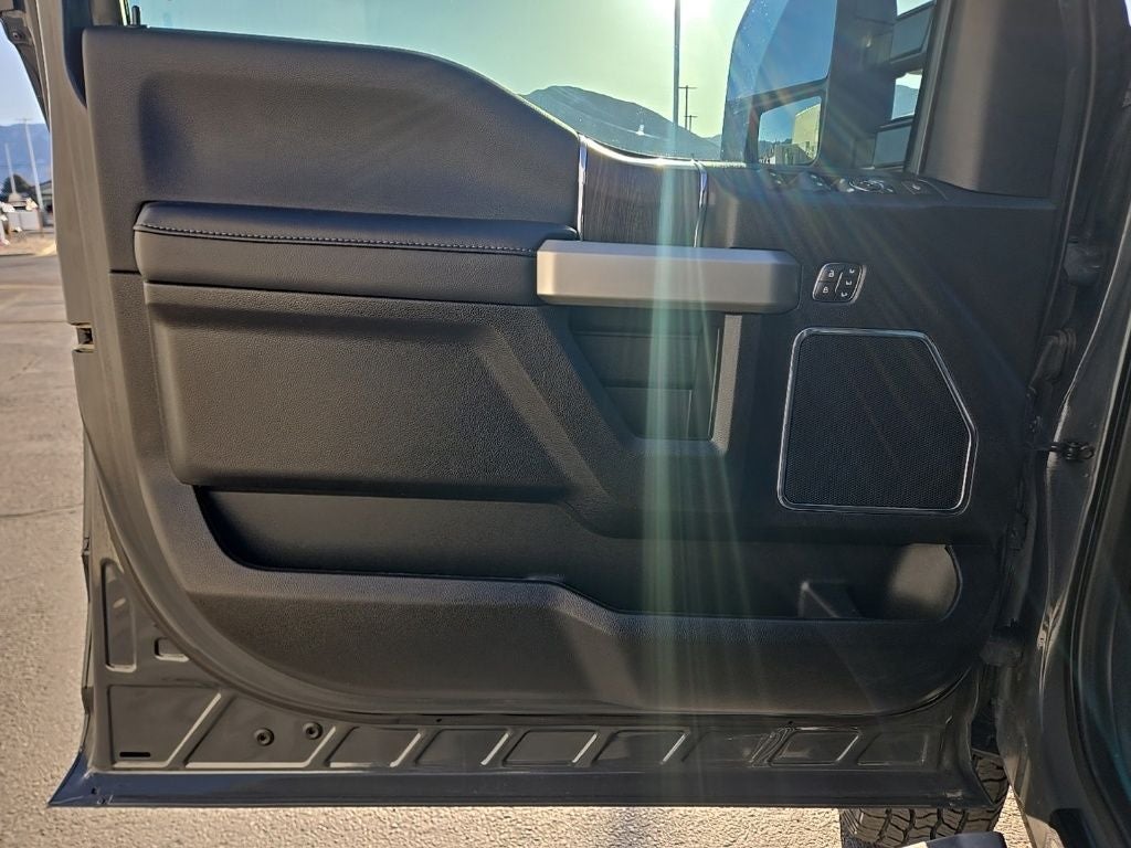 2021 Ford F-250SD Lariat