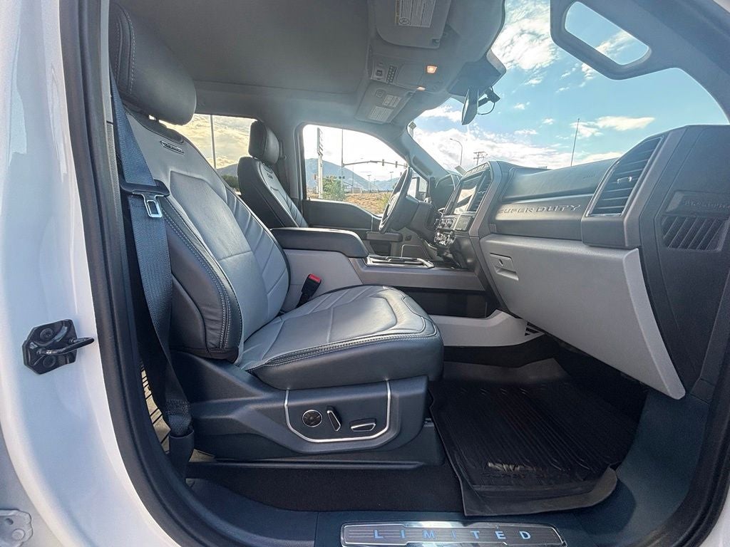 2022 Ford F-450SD Limited DRW