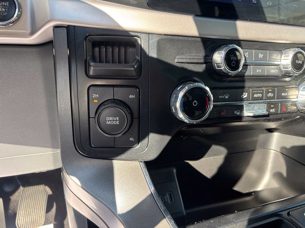2023 Ford F-150 XLT 302A