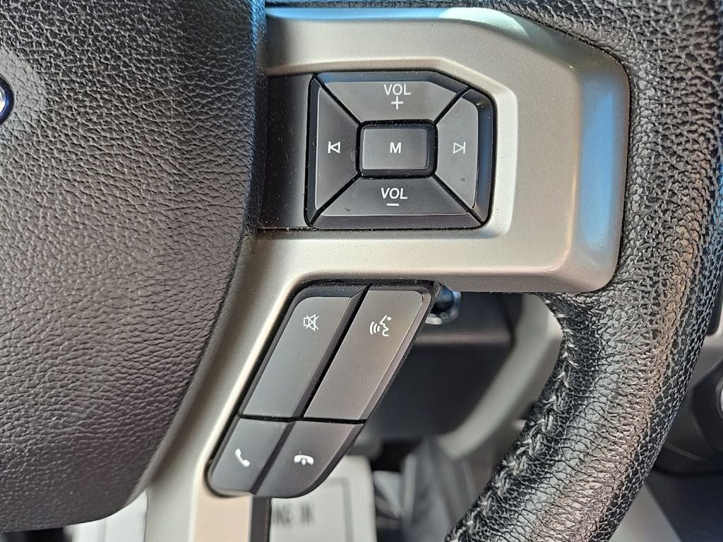 2015 Ford F-150 Lariat + Max Trailer Tow Package + FX4 Off-Road Package