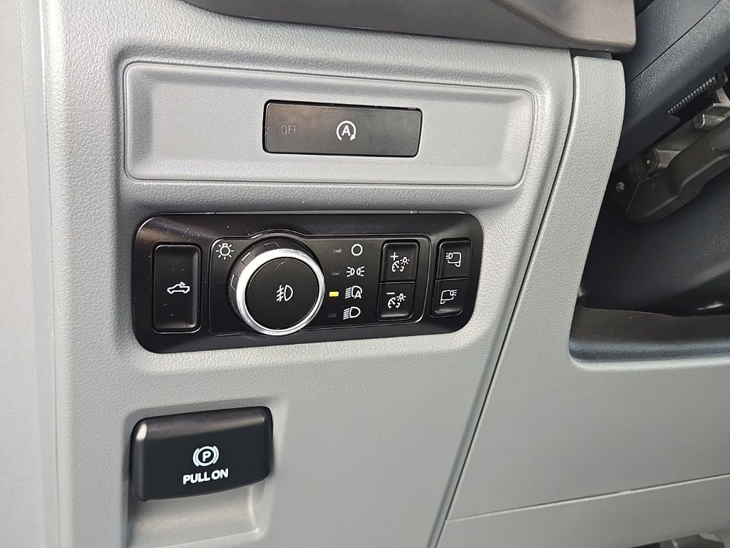 2025 Ford F-150 XLT FX4 302A Luxury