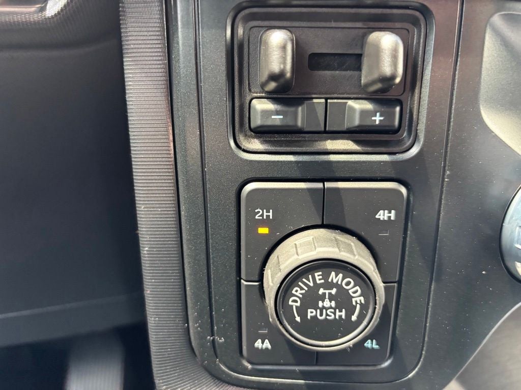 2025 Ford F-150 Platinum FX4