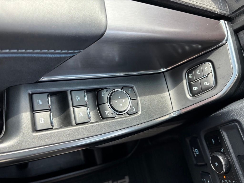 2025 Ford F-150 Platinum FX4