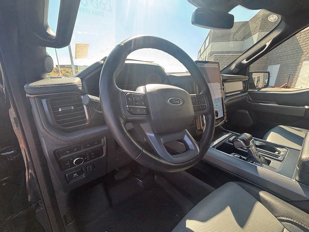 2023 Ford F-150 Lightning Lariat