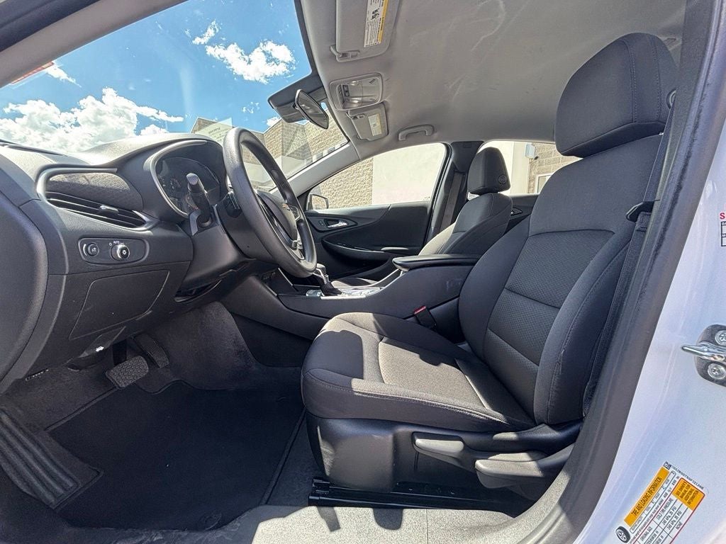 2025 Chevrolet Malibu LS 1LS