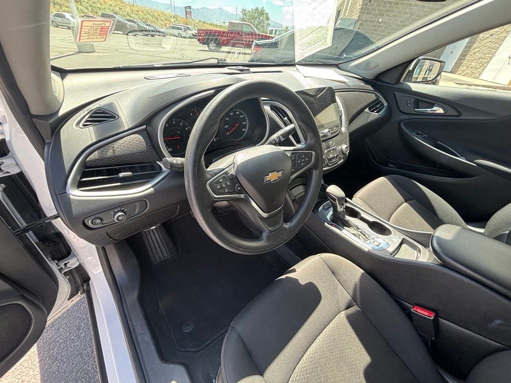 2025 Chevrolet Malibu LS 1LS