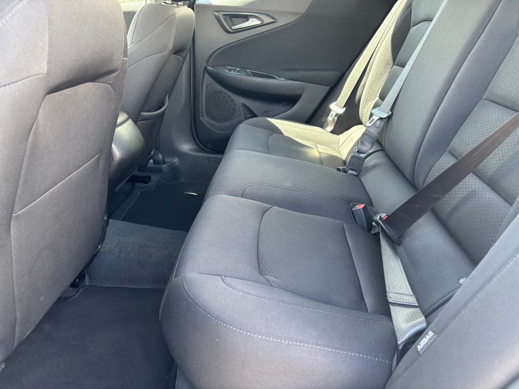 2025 Chevrolet Malibu LS 1LS