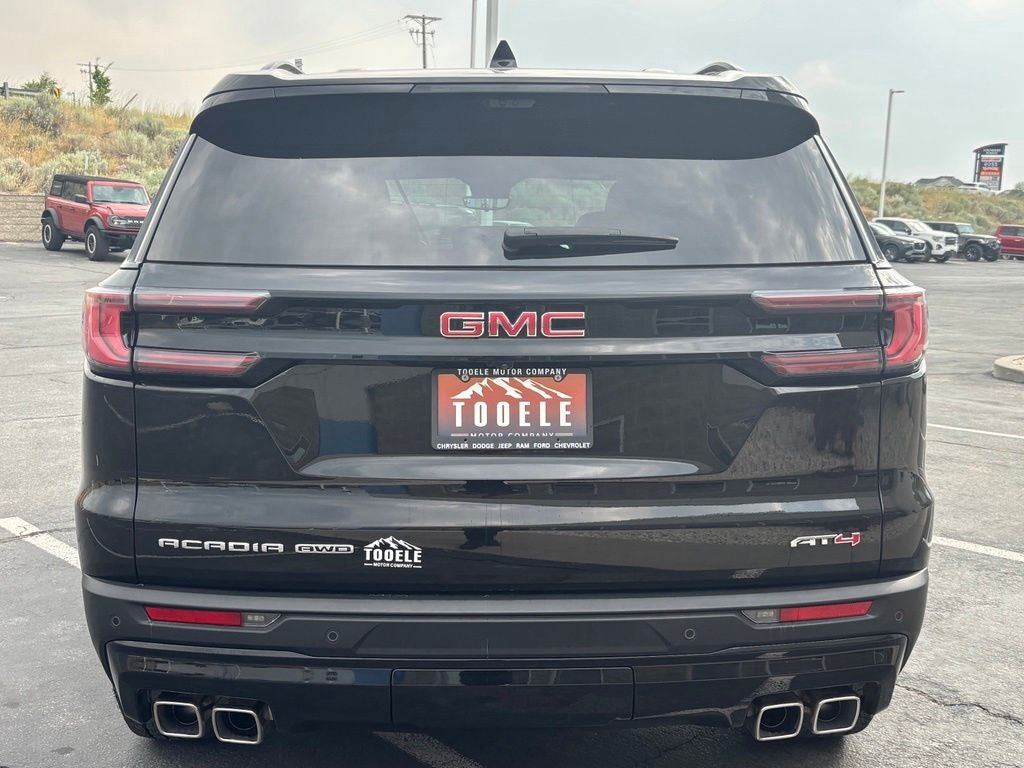 2024 GMC Acadia AT4