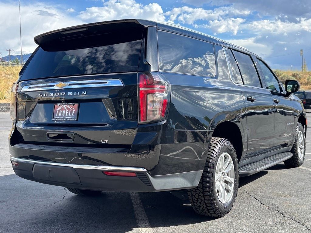 2023 Chevrolet Suburban LT