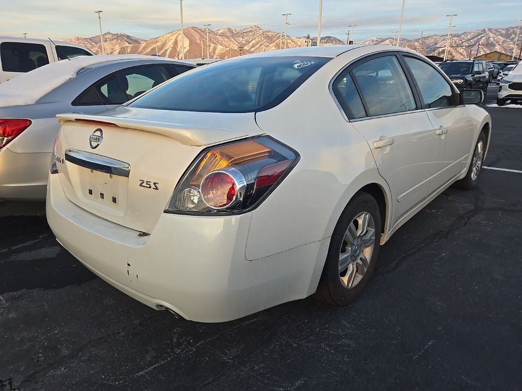 2012 Nissan Altima 2.5 S + Remote Keyless Entry