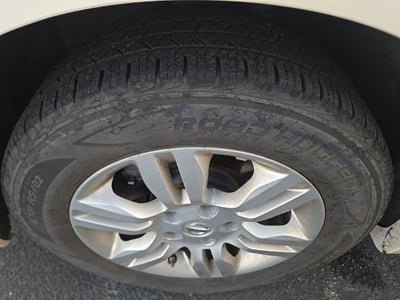 2012 Nissan Altima 2.5 S + Remote Keyless Entry