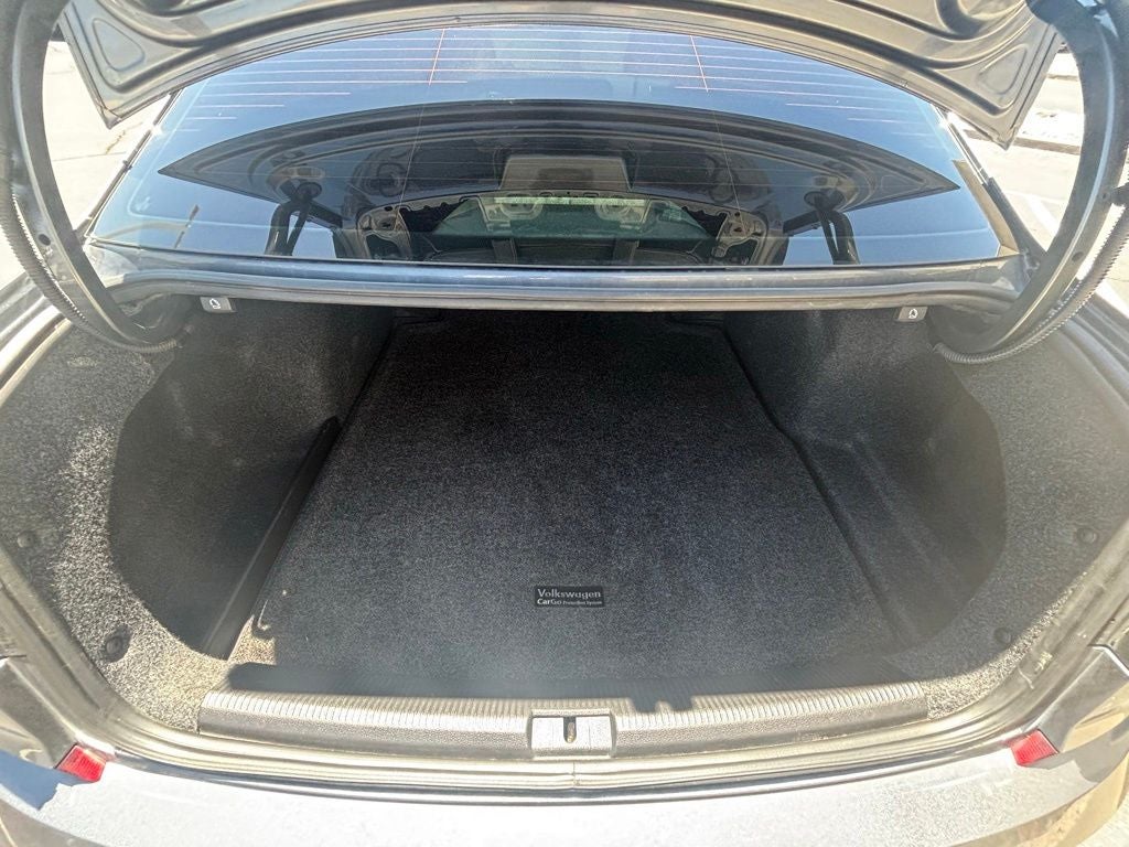 2017 Volkswagen Passat 1.8T R-Line