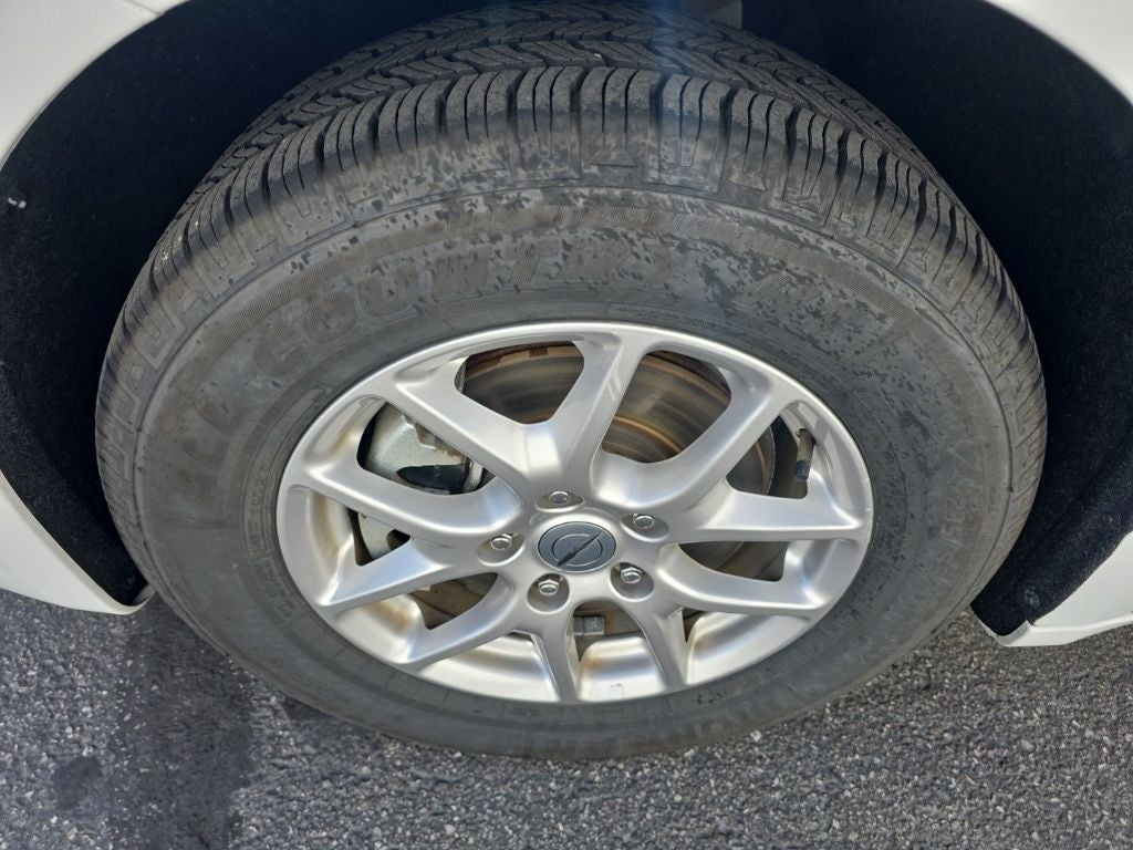 2024 Chrysler Pacifica Touring L + Heated Front Seats & Steering Wheel