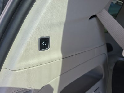 2024 Chrysler Pacifica Touring L + Heated Front Seats & Steering Wheel