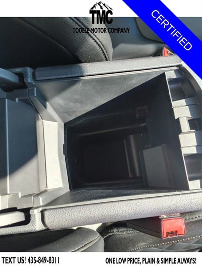 2024 Ford Edge Titanium + Intelligent Access w\ Remote Start, Keyless Entr