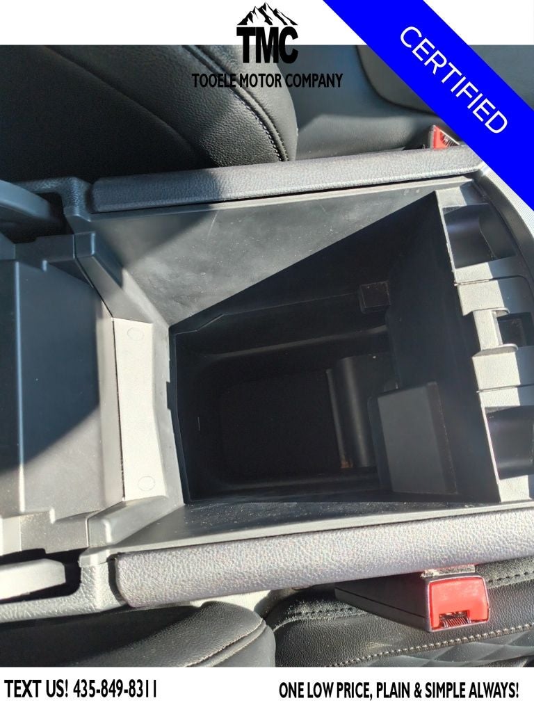 2024 Ford Edge Titanium + Intelligent Access w\ Remote Start, Keyless Entr