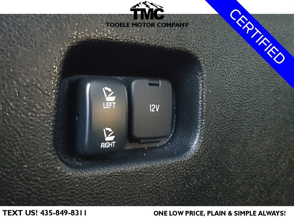2024 Ford Edge Titanium + Intelligent Access w\ Push-Button Start