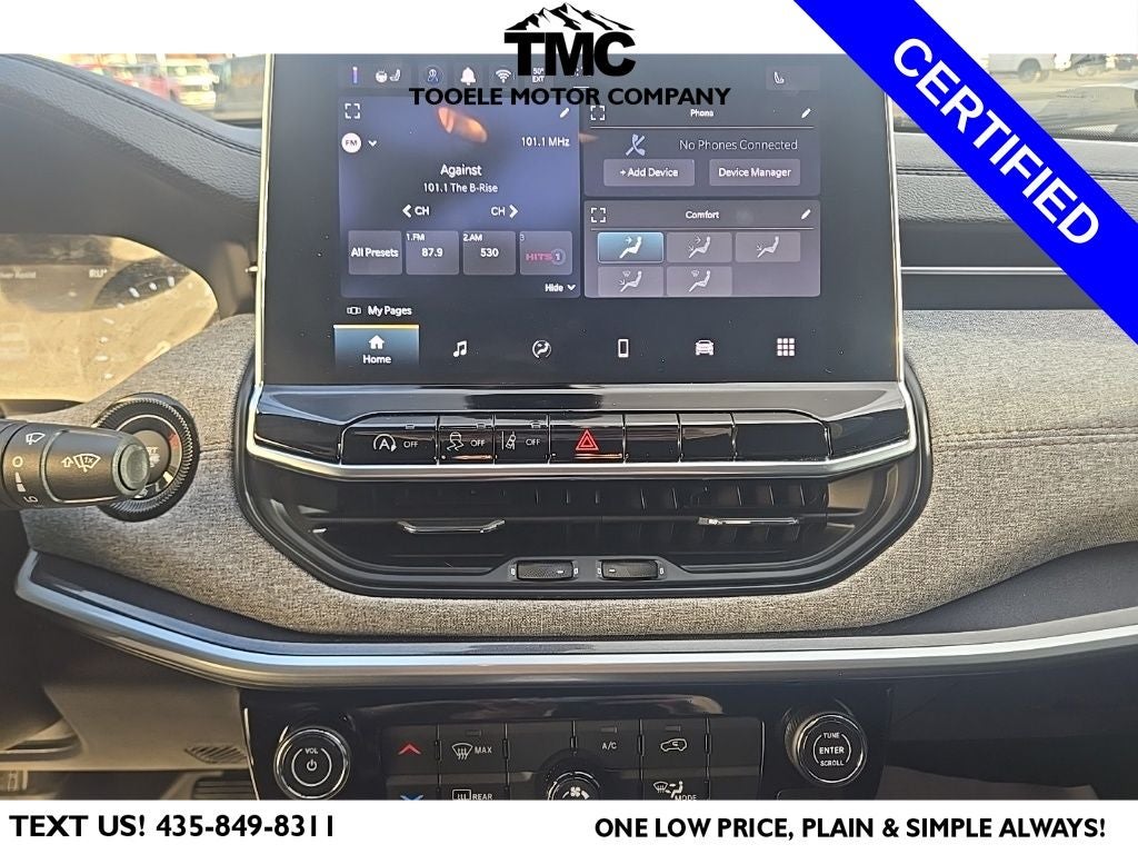 2024 Jeep Compass Latitude Lux + Lane Assist + Heated Front Seats & Steering Whee