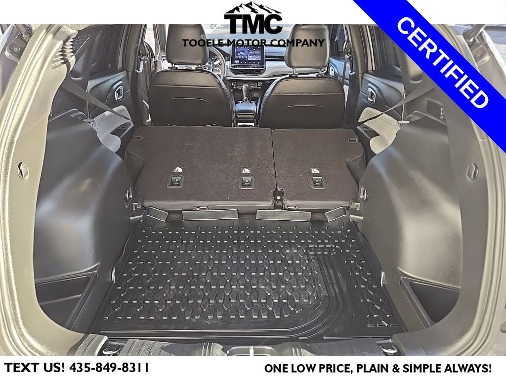 2024 Jeep Compass Latitude Lux + Lane Assist + Heated Front Seats & Steering Whee