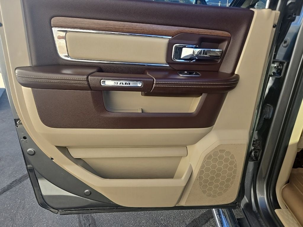 2013 RAM 3500 Laramie + Moonroof + Quick Order Package 2FH