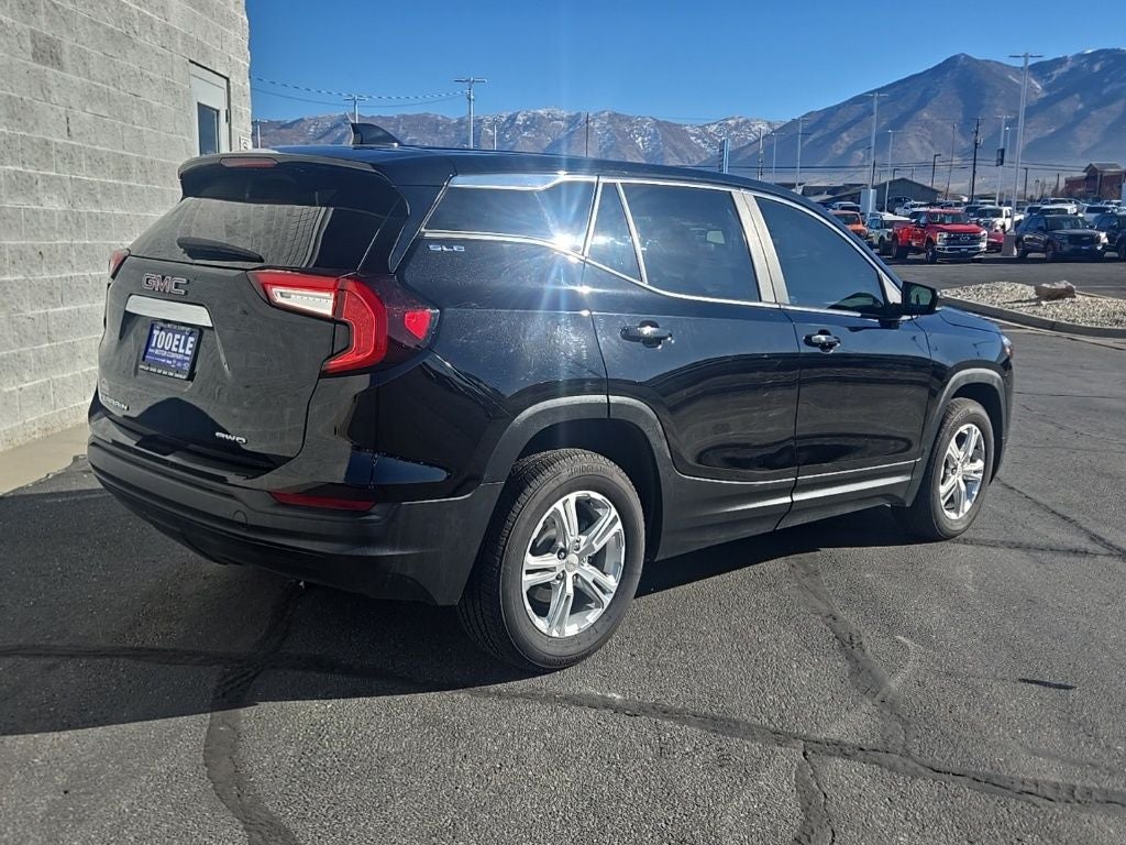 2024 GMC Terrain SLE