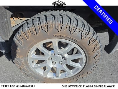 2017 GMC Sierra 1500 SLT + Off-Road Suspension Package