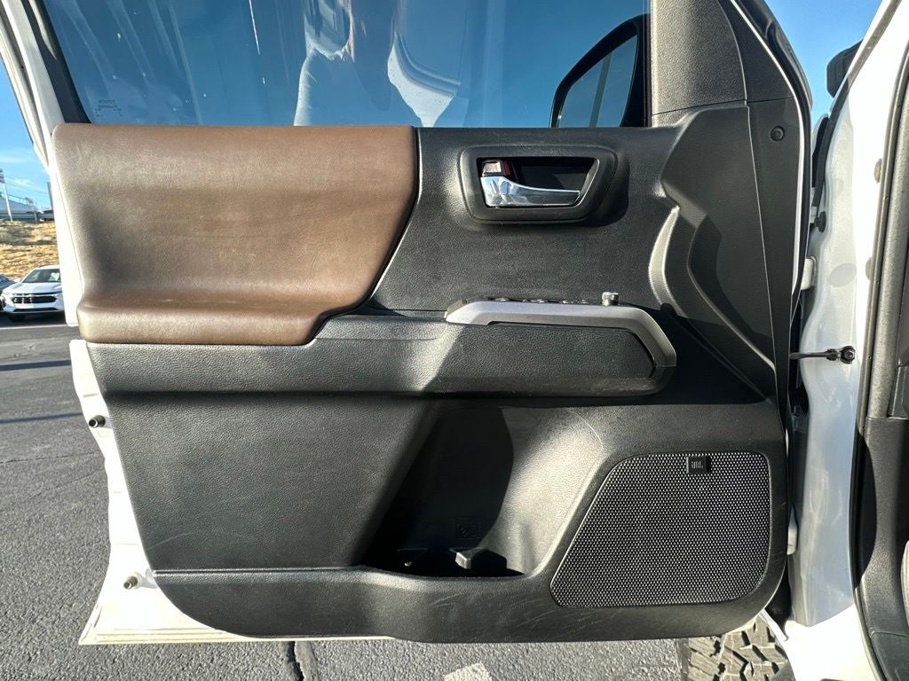 2016 Toyota Tacoma Limited V6