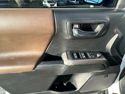 2016 Toyota Tacoma Limited V6
