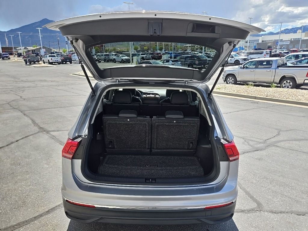 2023 Volkswagen Tiguan 2.0T SE