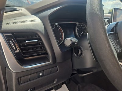 2022 Nissan Rogue SV