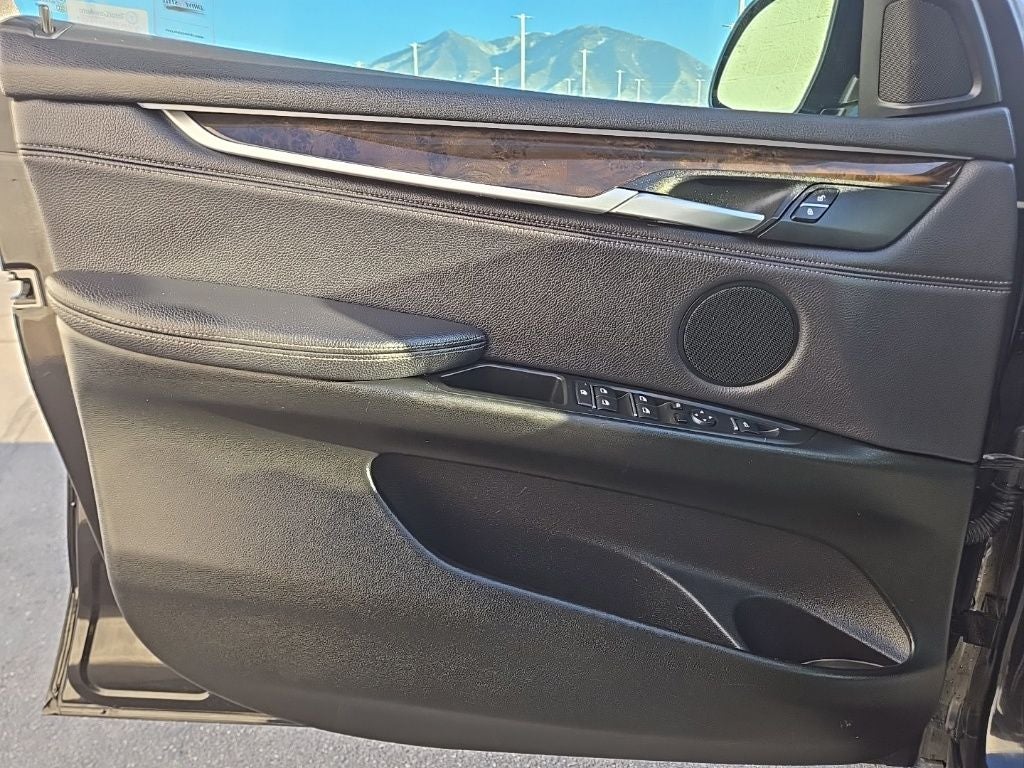 2018 BMW X5 xDrive35i + Heated Front Seats & Steering Wheel