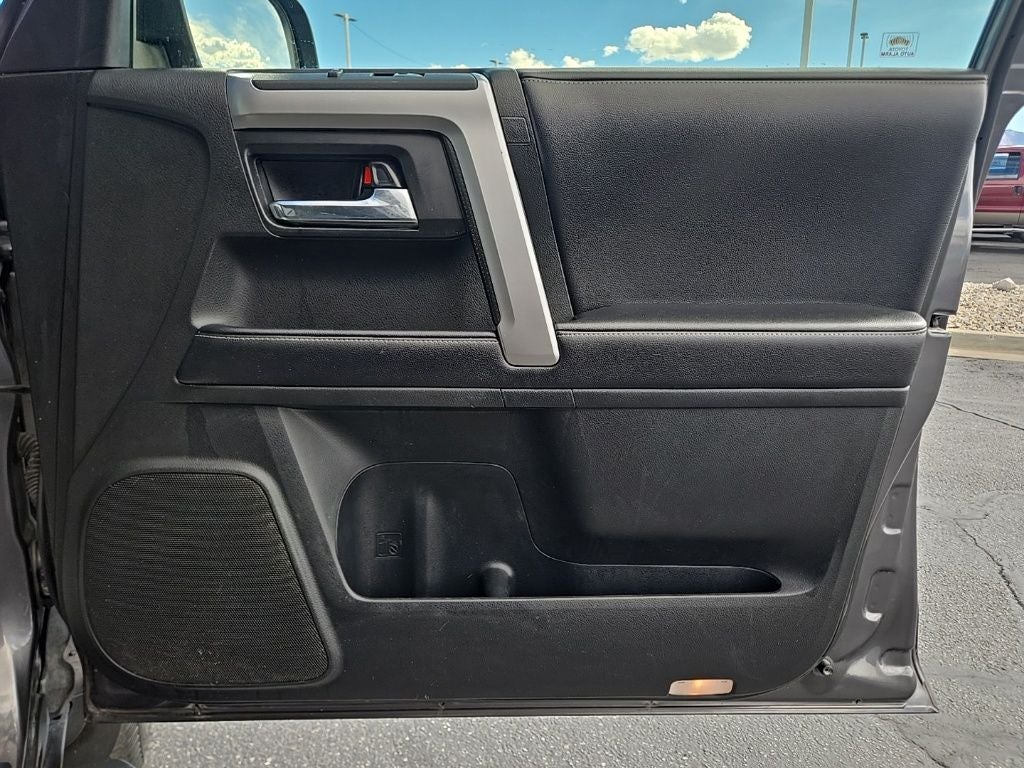 2019 Toyota 4Runner SR5 Premium + Heated Front Seats