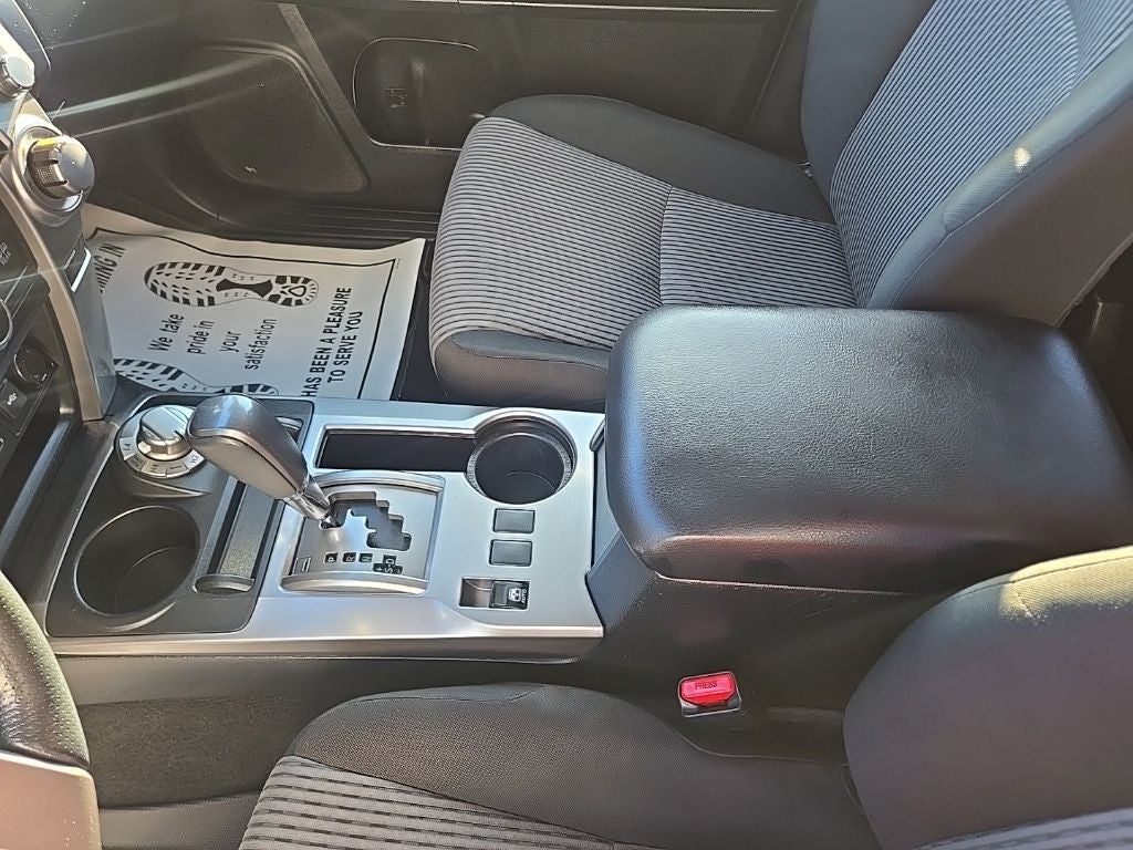 2022 Toyota 4Runner SR5 w/ Third Row Seat