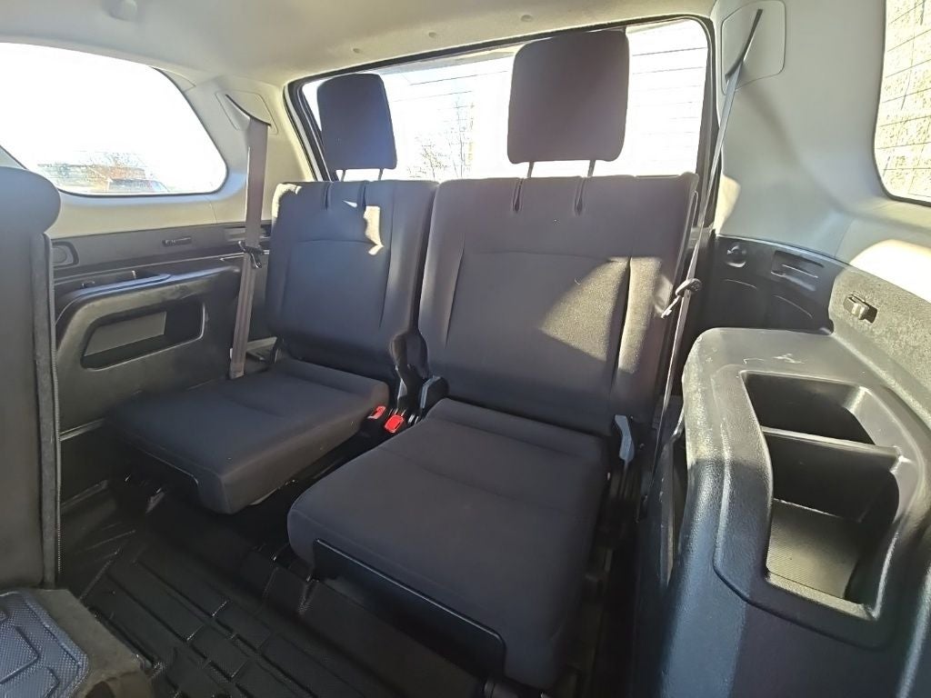 2022 Toyota 4Runner SR5 w/ Third Row Seat